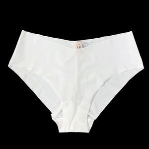 Victorias Secret No Show Seamless Supersoft stretchy Hiphugger Panty White L